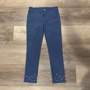 ATTYRE New York Blue lightweight denim Pants with pearl detail near hem Sz 4